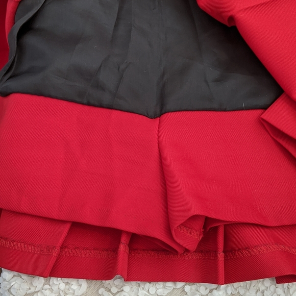 Pleated skort - Picture 2 of 2